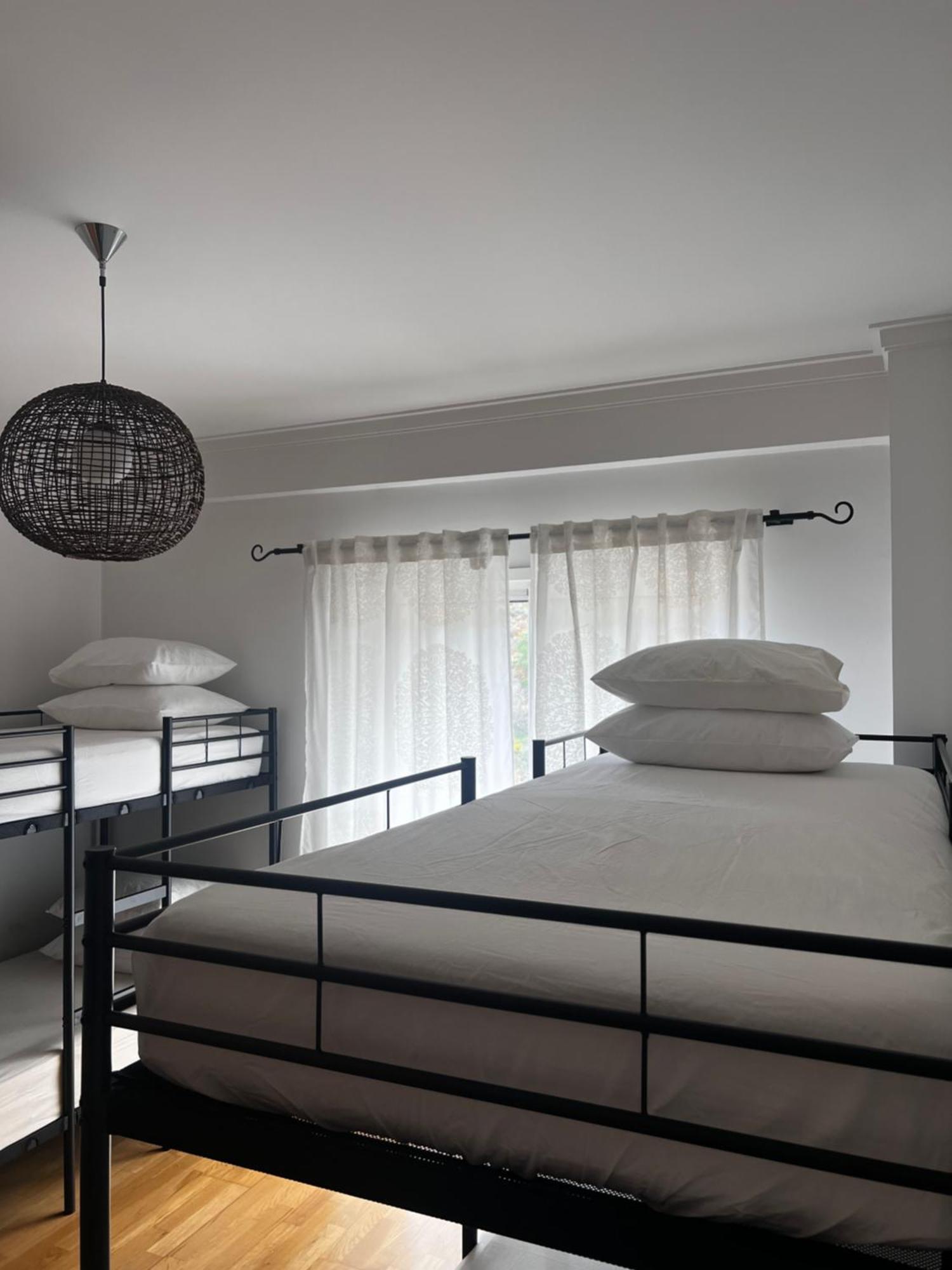 Ilumina Habitación en casa particular Albufeira